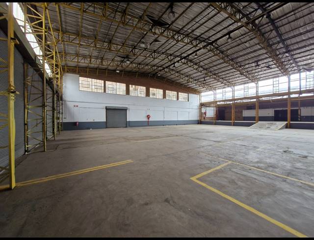 2,722M² WAREHOUSE TO LET IN BENROSE